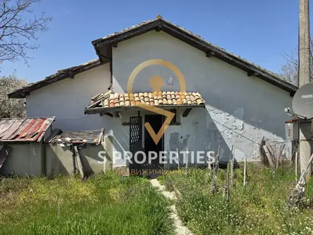 Двуетажна къща в село Николаевка 