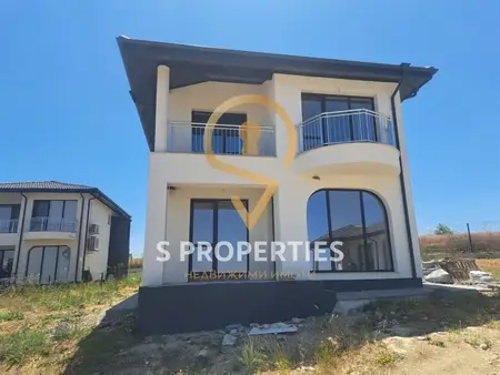 Neues Haus in Kichevo