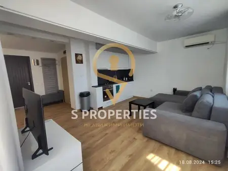 Three-Bedroom Apartment for Rent in the Ideal Center