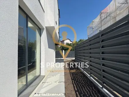 House with a Private Yard and Unique Panoramic Views